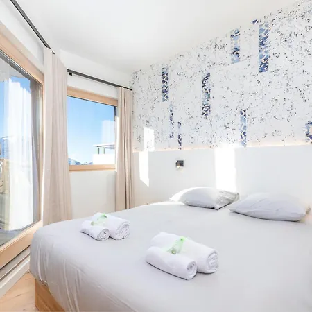 Luxueux Triplex 5 Pieces Avec Mezzanine, Renove, Balcon Et Acces Direct Aux Pistes - Fr-1-314-241 Apartment